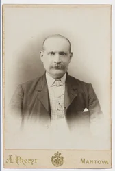 Photo on a postcard portraying the painter Albano Lugli