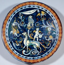 Cafaggiolo faience cup decorates fantastic animals