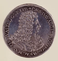 Silver coin (thaler) from Naples: Cesare Michelangelo d