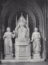 Statue of Queen Victoria