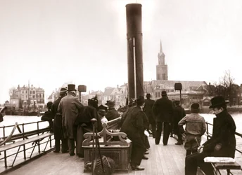 Ferry Passengers, Laandam, 1898