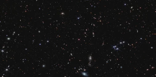 Quasar J0100+2802