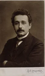 Carte-de-visite Portrait of Albert Einstein Taken in Prague in 1912