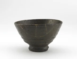 Rakuzan Ware Tea Bowl in Kugibori Irabo Style, Early 18th Century