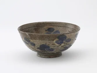 Serving bowl with Kenzan style decoration, Edo period