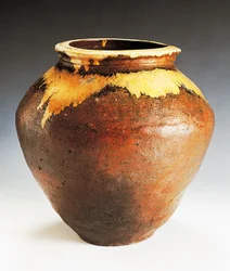 Vase produced by Echizen factory