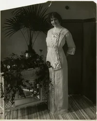 Grey Turkish material with black and white embroidery, Lord & Taylor, c.1905-18
