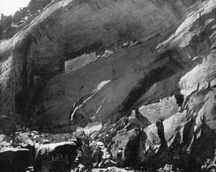 Cliff Dwellings, Mancos Canyon, Arizona, USA