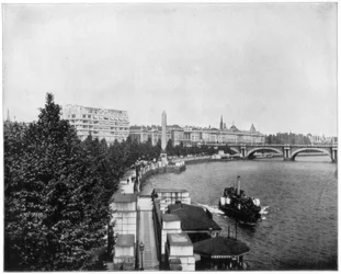 The Thames Embankment and Cleopatra