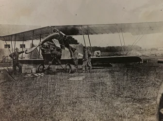 Austrian soldiers with a mi
