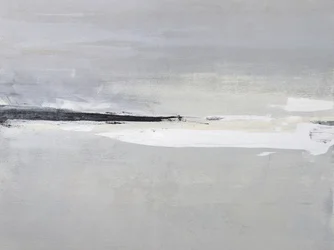 Serene Horizon with Soft Gray and White Tones
