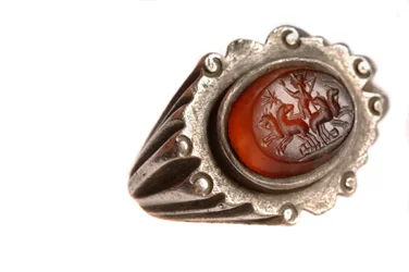 Bulgarian Gold Rush, Nicholai Ovtcharov, Perperikon artifacts, Ptolemy ring, carnelli, 2006