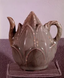 Korean art: spout in the shape of a lotus flower. Dimensions: 10.2 cm. Goryeo period, late 12th century. National Museum of Korea