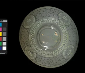 Bowl with cranes and clouds