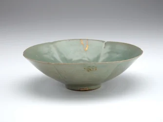 Bowl with Molded Six-Lobed Form and Design of Peony
