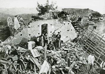 Survivors in the Rubble in Ferruzzano, Earthquake in Calabria