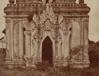 Tsagain Myo: Doorway of a Small Pagoda