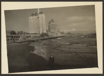 [Beach Scene]
