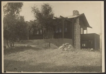 Oak Lodge