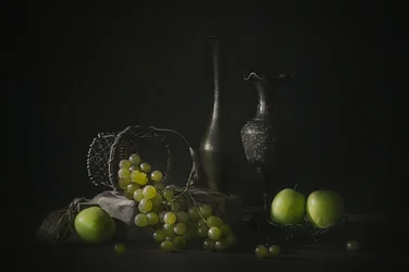 Moody Grapes and Apples