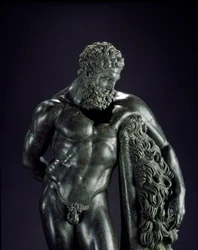 Greek art: “Heracles at Rest”, detail. Bronze sculpture attributed to Lysippos of Sicyon (395-305 BC), 4th century BC. From the Sanctuary of Hercules Curinus, Sulmona. National Archaeological Museum, Chieti, Italy