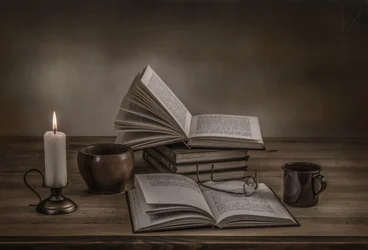 Candlelit Books