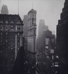 Manhattan: Rain Over Times Square