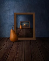 Infinite Pear Reflection