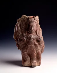 Pre-Columbian art, Maya civilization, Classic period: anthropomorphic clay statuette depicting a goddess associated with maize, functioning as a whistle. From Alta Verapaz, Guatemala. Dimensions: 23.5 x 14.5 cm. Guatemala City, National Museum of