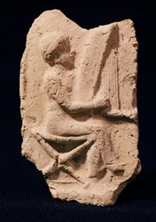 Harp player, 1830-1600 BC