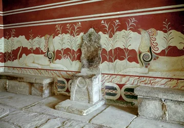 Minoan civilization: view of the throne room of the palace of King Minos at Knossos
