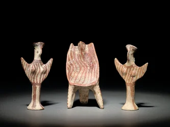 Psi figure, throne with seated figure, and Psi figure, c.1300-1200 BC