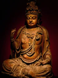 Painted wooden sculpture of Boddhisatva, Song Dynasty (960-1279), Shanghai National Museum. Photography, Leonard de Selva, China, 2006