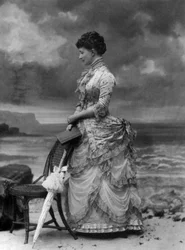 Mrs Henry Standish (Helene de Perusse des Cars) 1882, Photo by Paul Nadar