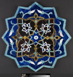 Tile with twelve-pointed star