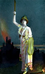 Zena Dare, English singer and actress