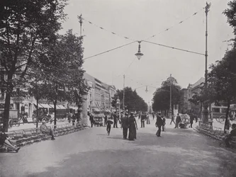 Unter Den Linden, Mittelallee und Durchblick auf das Denkmal Friedrich des Grossen