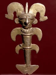 Precolombian art, Quimbaya civilization: anthropomorphic pendant in gold. 400-1400 AD. Bogota, Museo de Oro, Colombia