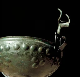 Etruscan civilization: bronze cup from the necropolis of Tolfa, Lazio. 10th century BC. Rome, Luigi Pigorini National Museum of Prehistory and Ethnography