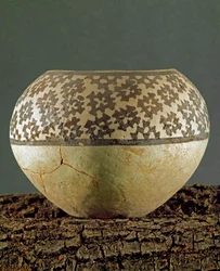 Prehistory: clay vase with geometric decorations of Anau type from the site of Gheoksjur (South Turkmenistan). 4000-3500 BC Eneolithic, Copper Age. Saint Petersburg, Hermitage Museum, Russia