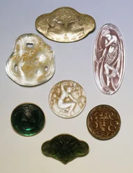 Various glass brooches, seals and pendants