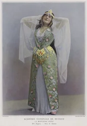 Meyriane Heglon as Yamina in La Montagne Noire