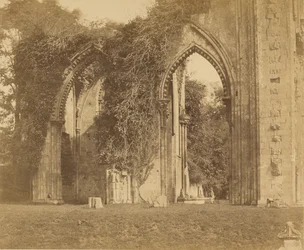 Glastonbury Abbey, Arches of the North Aisle