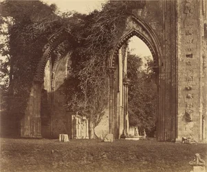 Glastonbury Abbey, Arches of the North Aisle