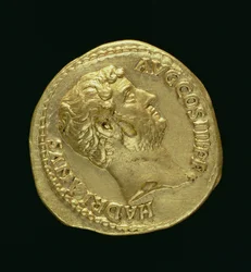 Aureus (obverse) of Hadrian bareheaded. Inscription: HADRIANVS AVGUSTVS