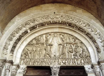Last judgment, sculpted tympanum of the Cathedrale Saint Lazarus d