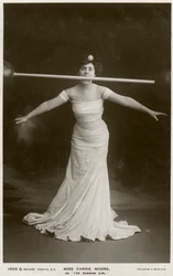 Carrie Moore, Australian actress, c. 1900.