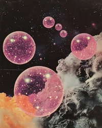 Shimmering Cosmic Spheres