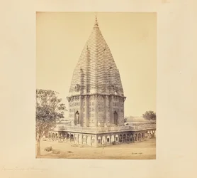 Benares; Sumeree Temple at Ramnuggur, Nearer View