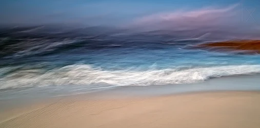 Dreamy Ocean Waves
